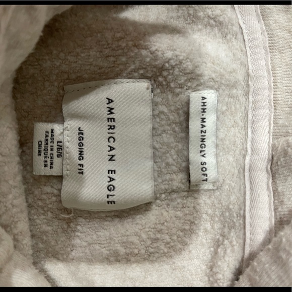 Women’s American eagle jegging fit size large sweatshirt - Picture 6 of 8